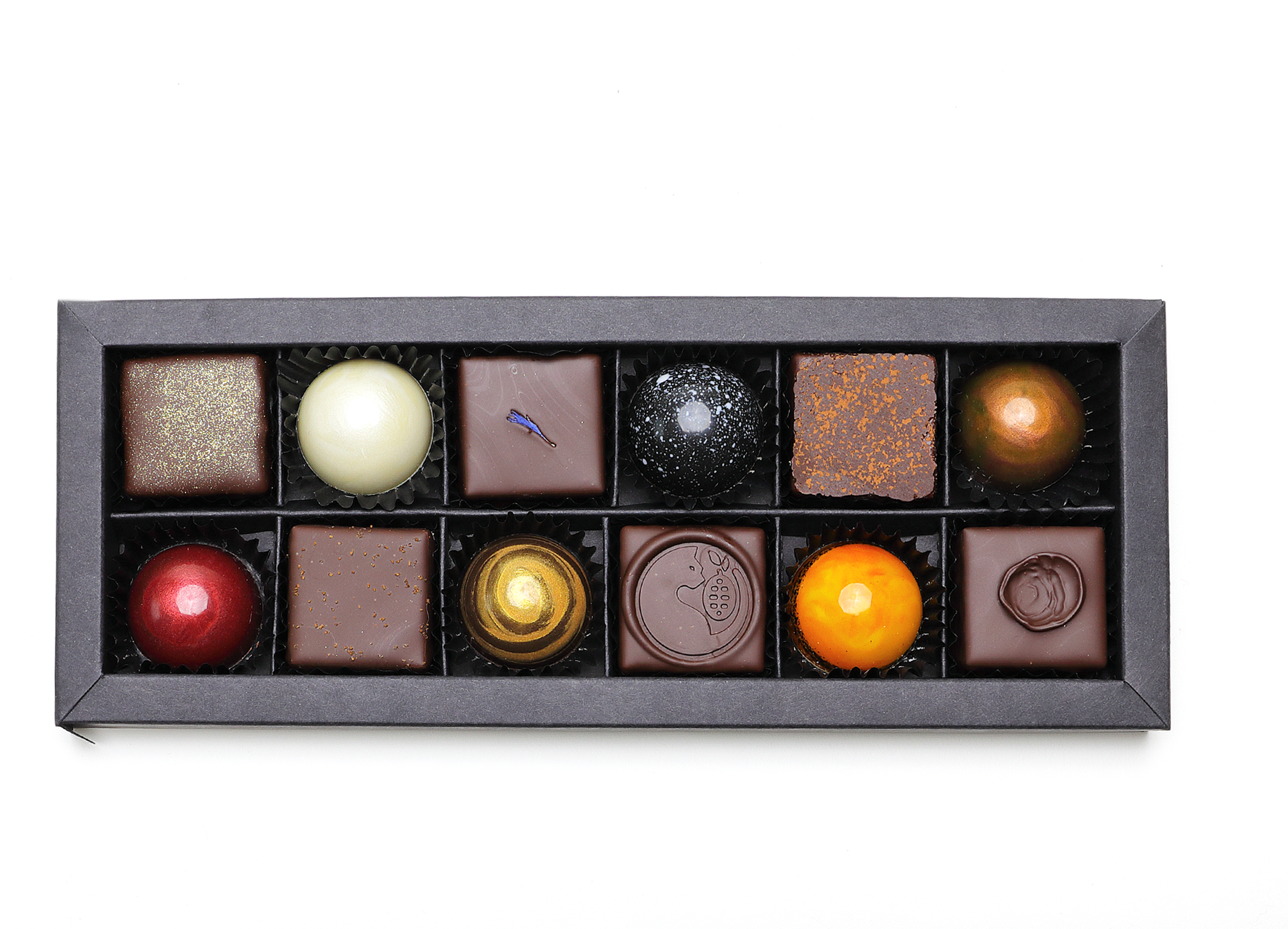 Genuss und Winter Edition - ohne Alkohol 12er Packung 6 Formpralinen und 6 Schnittpralinen