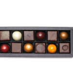 6 Formpralinen und 6 Schnittpralinen