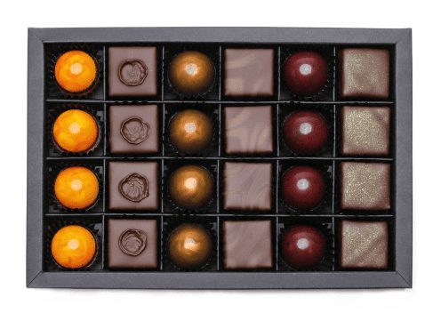 12 Formpralinen und 12 Schnittpralinen