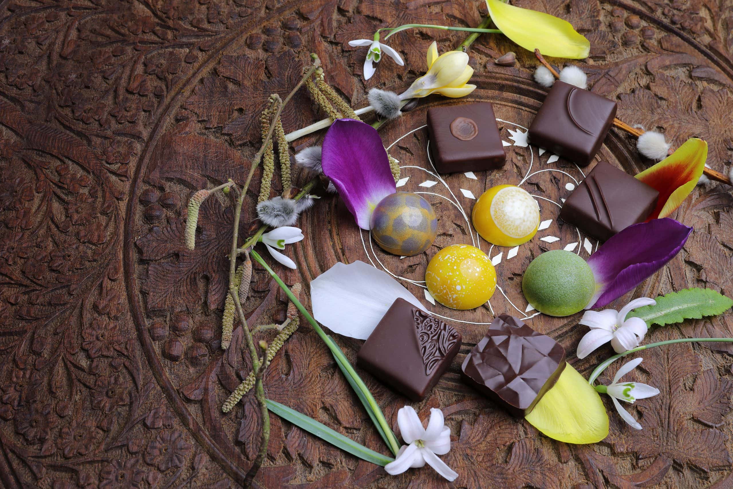 Form und Schnittpralinen im Frühling
