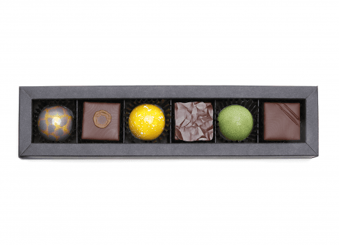 sechs frühlingshafte Pralinen, Alkohol enthalten